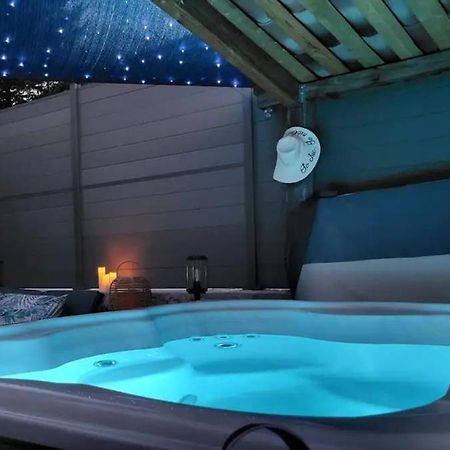 L'Antre Deux Pierres, Romantisme, Jacuzzi Exterieur, Plateau Dinatoire Bouyon Kültér fotó