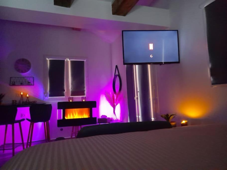 L'Antre Deux Pierres, Romantisme, Jacuzzi Exterieur, Plateau Dinatoire Bouyon Kültér fotó
