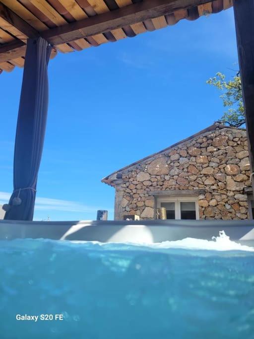 L'Antre Deux Pierres, Romantisme, Jacuzzi Exterieur, Plateau Dinatoire Bouyon Kültér fotó