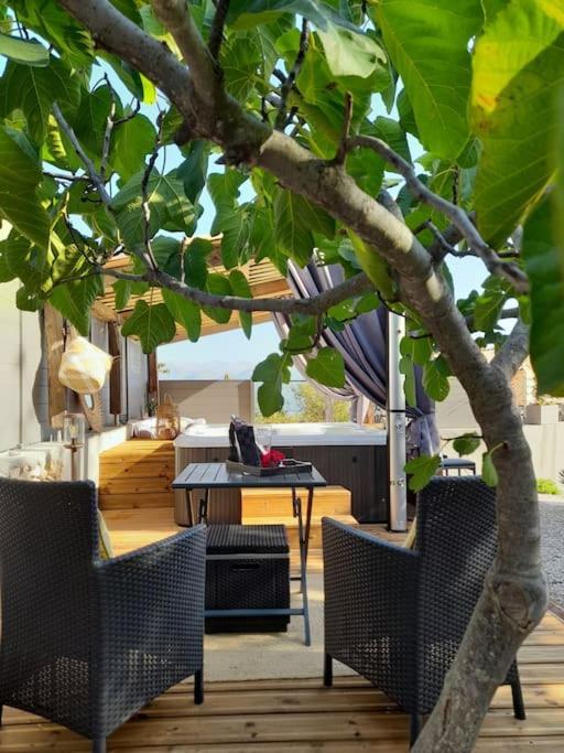 L'Antre Deux Pierres, Romantisme, Jacuzzi Exterieur, Plateau Dinatoire Bouyon Kültér fotó